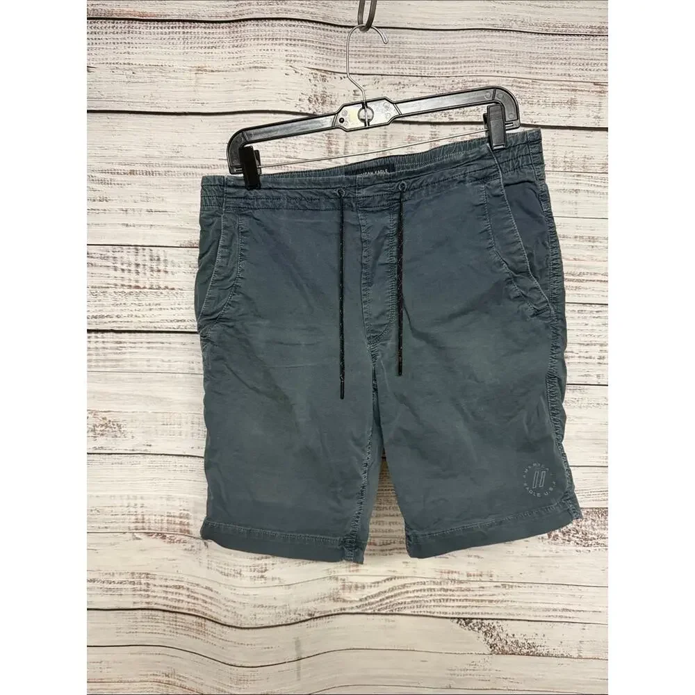American Eagle Outfitters 17 across